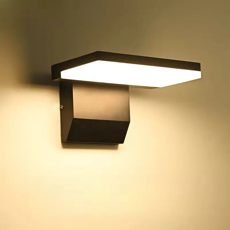 Lampada da parete per esterni  - Home Security Yard Sensors recensione e prezzo